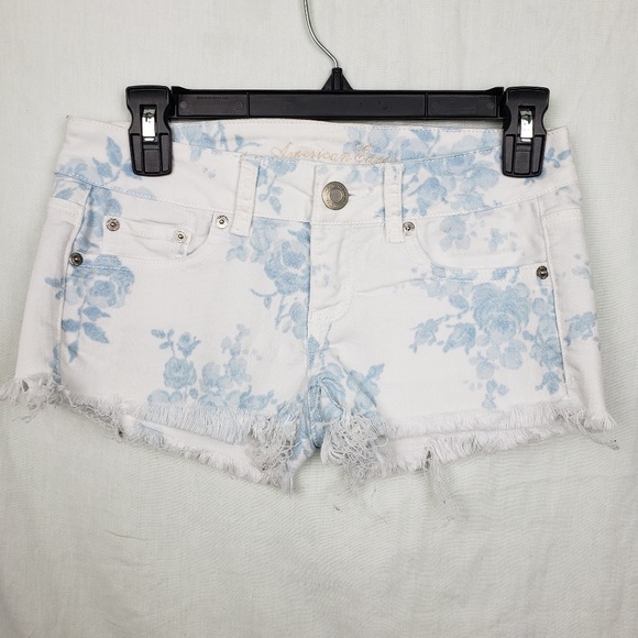 American Eagle Froral Denim Shorts LOW Rise - Picture 3 of 6